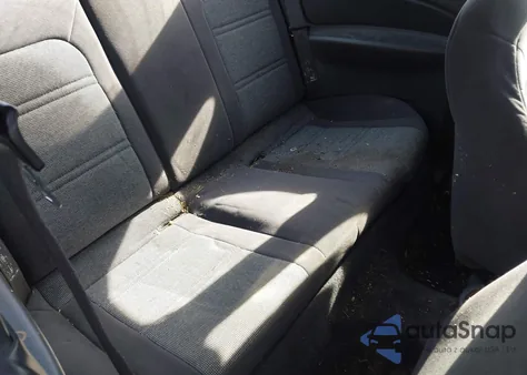 2000 Ford Escort Zx2 z USA, uszkodzony, nr VIN 3FAKP1133YR204375